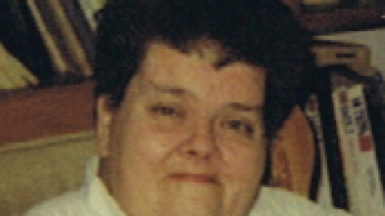 Mme Guylaine Syratt