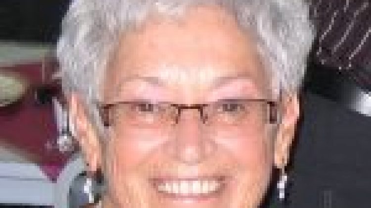 Mme Carmen Houle née Duquette