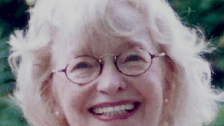 Mrs Johan Cahill-Côté