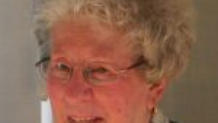 Mme Madeleine Fontaine-Courtemanche