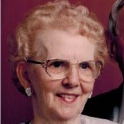 Mme Jeanne Paré-Jolicoeur