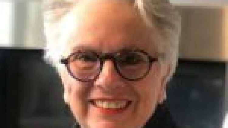 Mme Angèle Tessier-Paquette