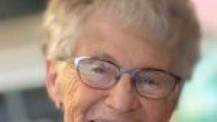 Mme Dorothy Adam 1929-2020
