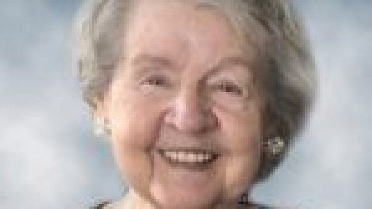Mme Estelle Tétreault,   1928-2020
