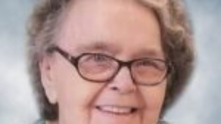 Mme Eliette Carter-Savard 1931-2020