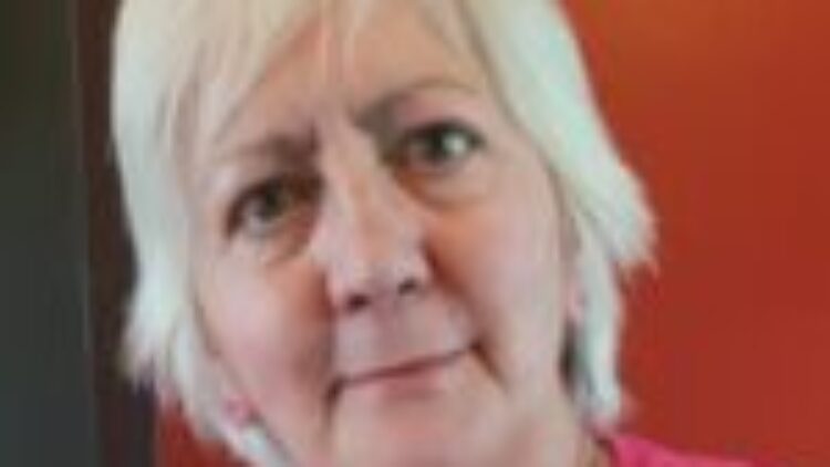 Mme Diane Buck 1958-2021