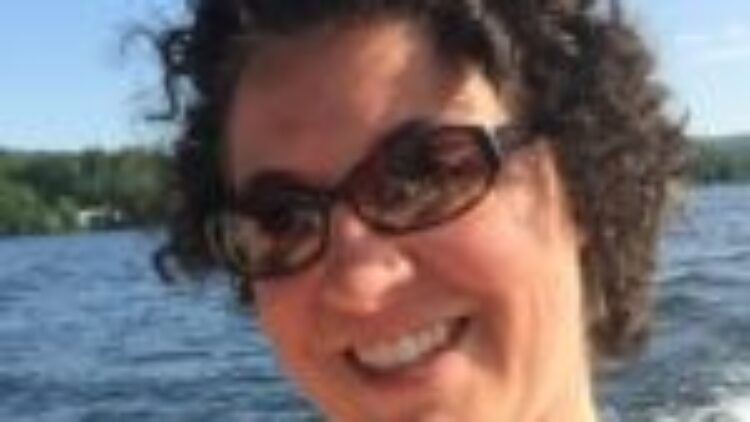 Mme Catherine Duperron 1975-2022
