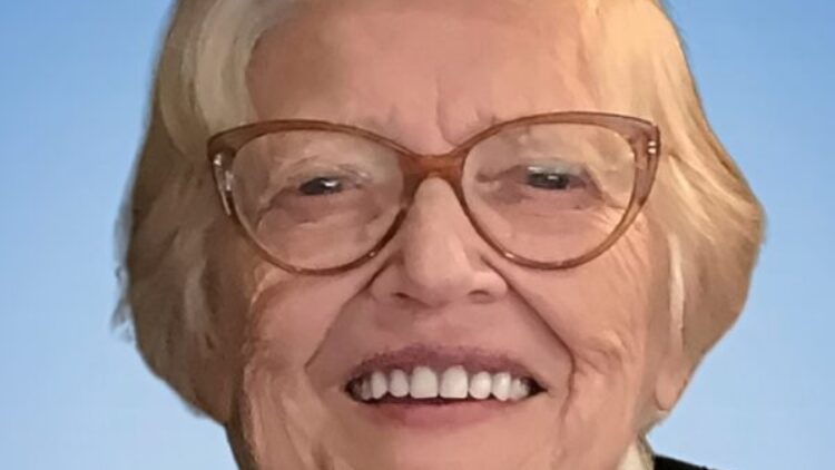 Mme Carmen Gaudreau 1932-2024