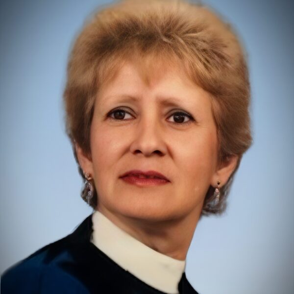marielle-francoeur-carre-complexe-funeraire-lesieur-des-services-complets-scaled-e1760125104602.jpg